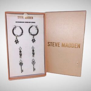 STEVE MADDEN Interchangeable charm hoop earrings